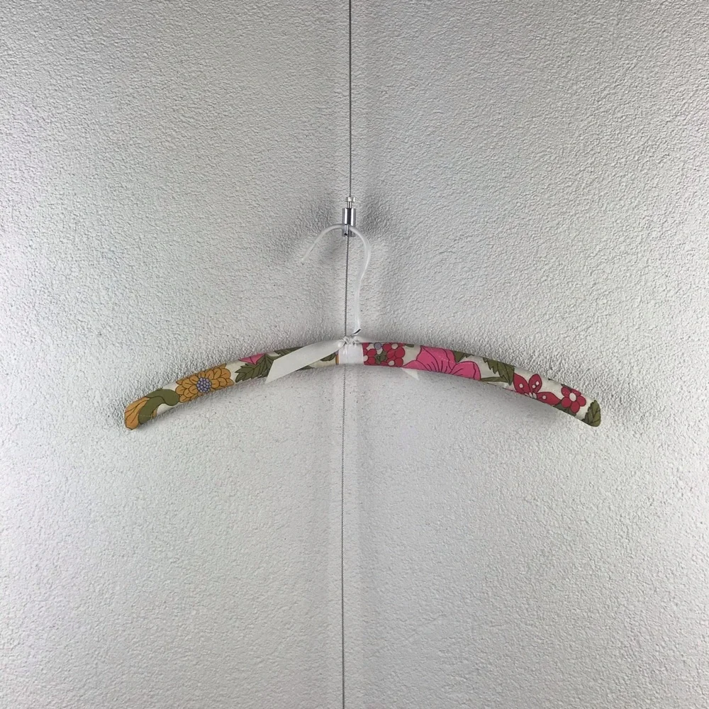 Vintage l 60s Quilted Lightly Padded Flower Power Kitsch Groovy Mod Coat Hanger